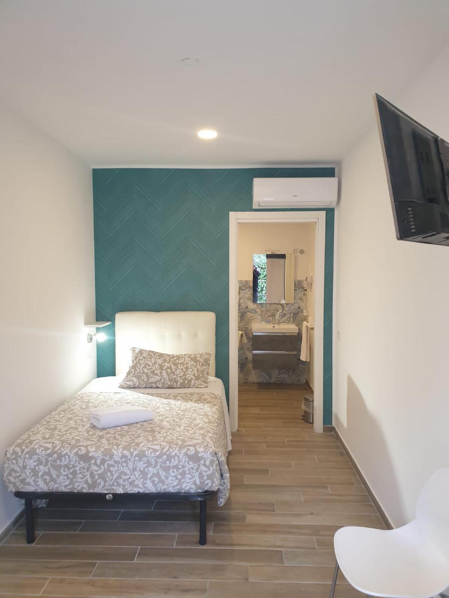 Academy Hotel Fiumicino Dış mekan fotoğraf